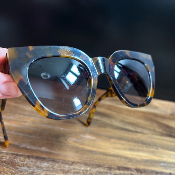 Monokel Eyewear Hilma Havana Brown Tortoise Shell Sunglasses main image 5